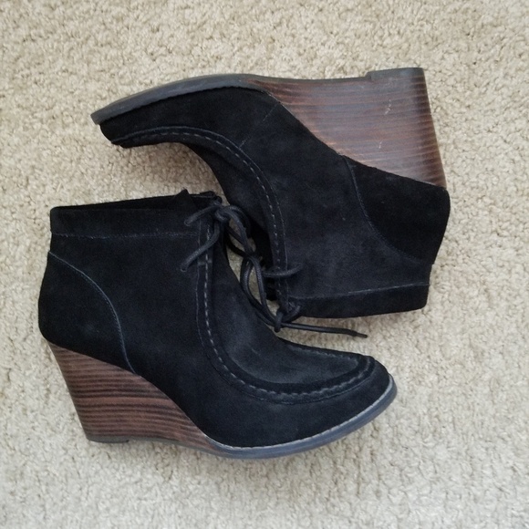 Lucky Brand Shoes - Lucky Brand Ysabel boots 8M